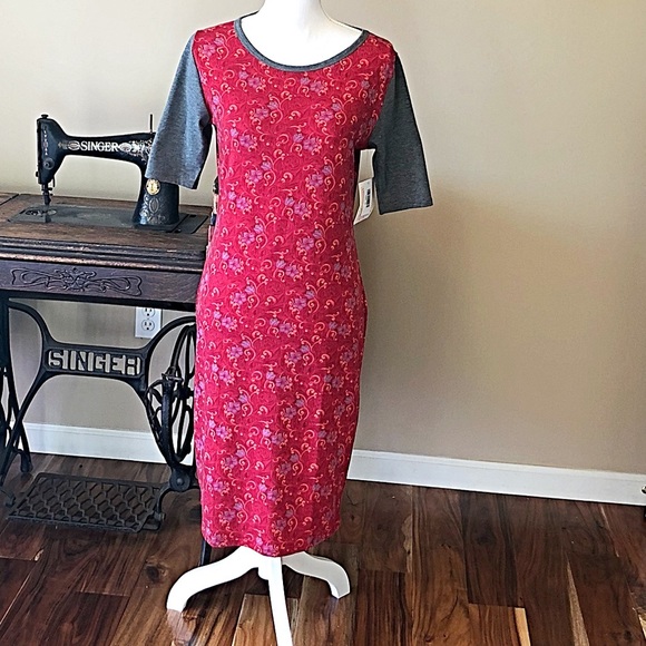 LuLaRoe Dresses & Skirts - NWT LulaRoe medium Julia dress
